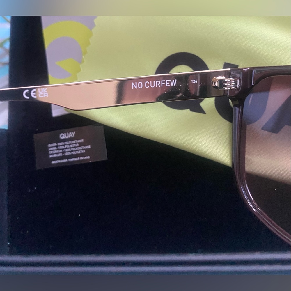 Quay Australia No Curfew Oversized Sunglasses with Case - Picture 8 of 13